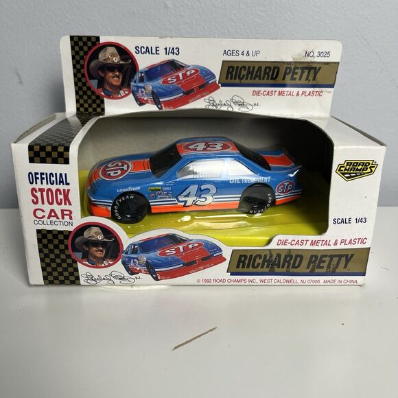 NASCAR Road Champs RICHARD PETTY #43 Official Stock Car 1/43 Vtg 1992 - Picture 1 of 4